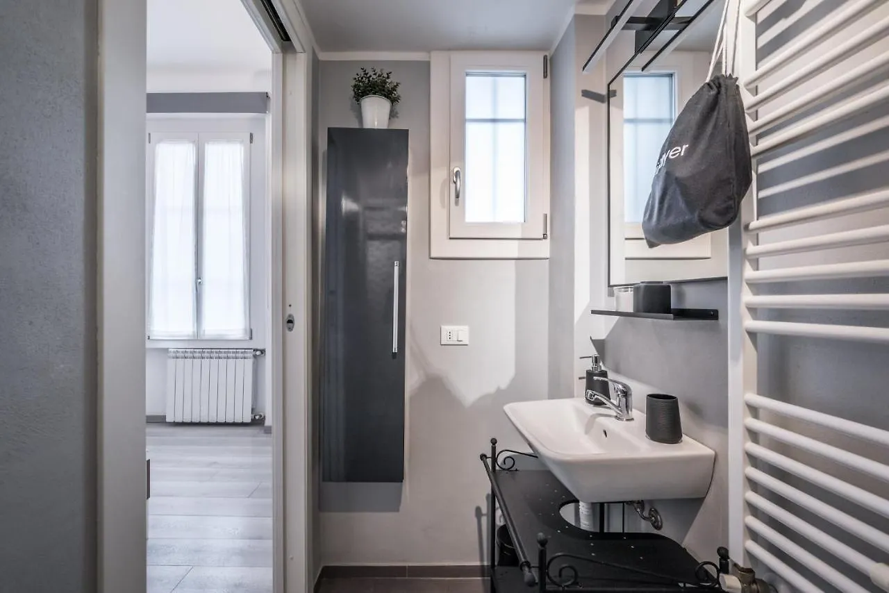 Апартаменты The Minimal Chic Home - Isola District Милан