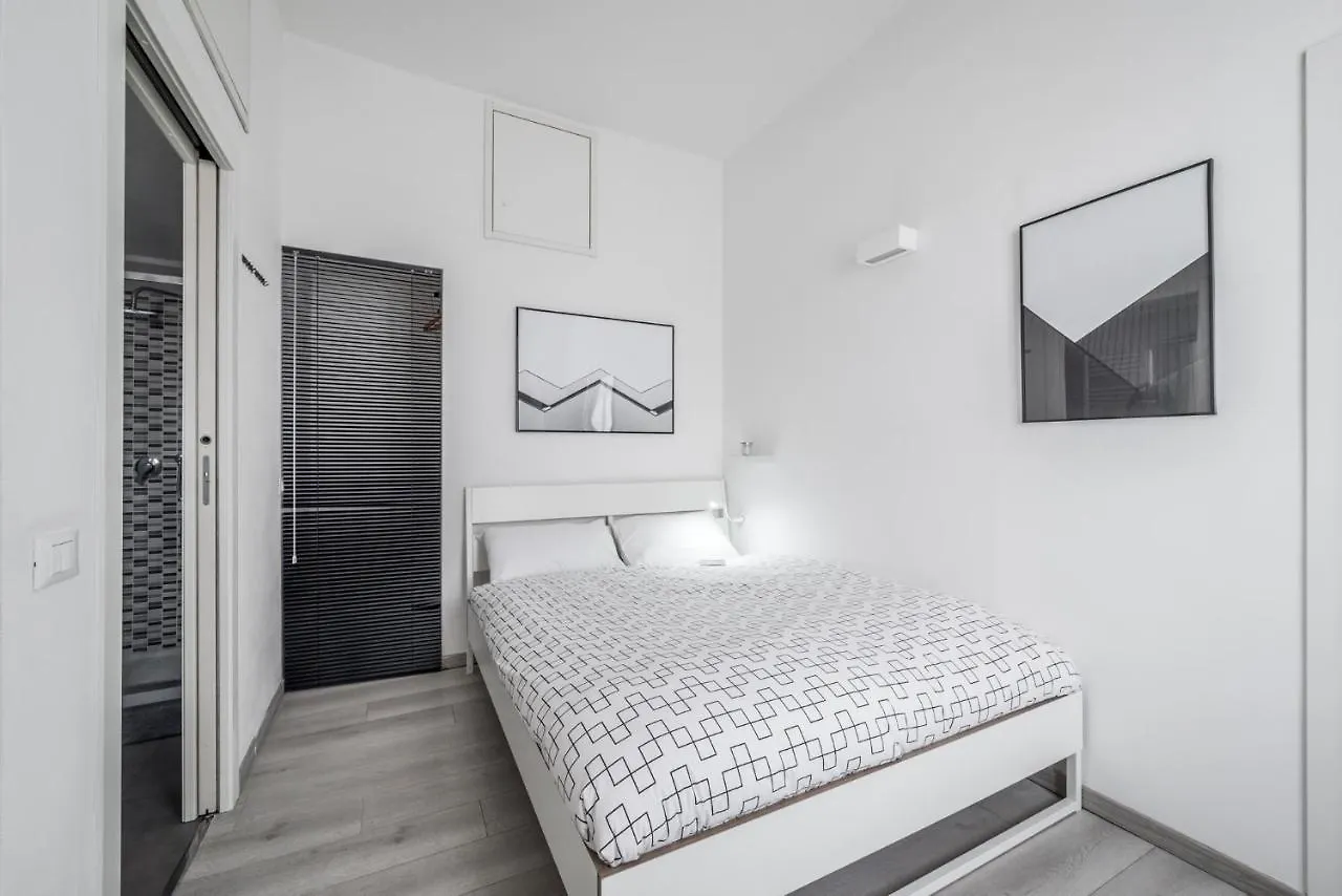 The Minimal Chic Home - Isola District Milan 0*,
